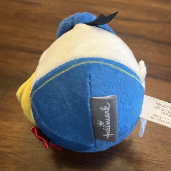 Hallmark Fluffballs Disney Donald and Daisy Duck Plush Toys Collectible Pair - Picture 4 of 10